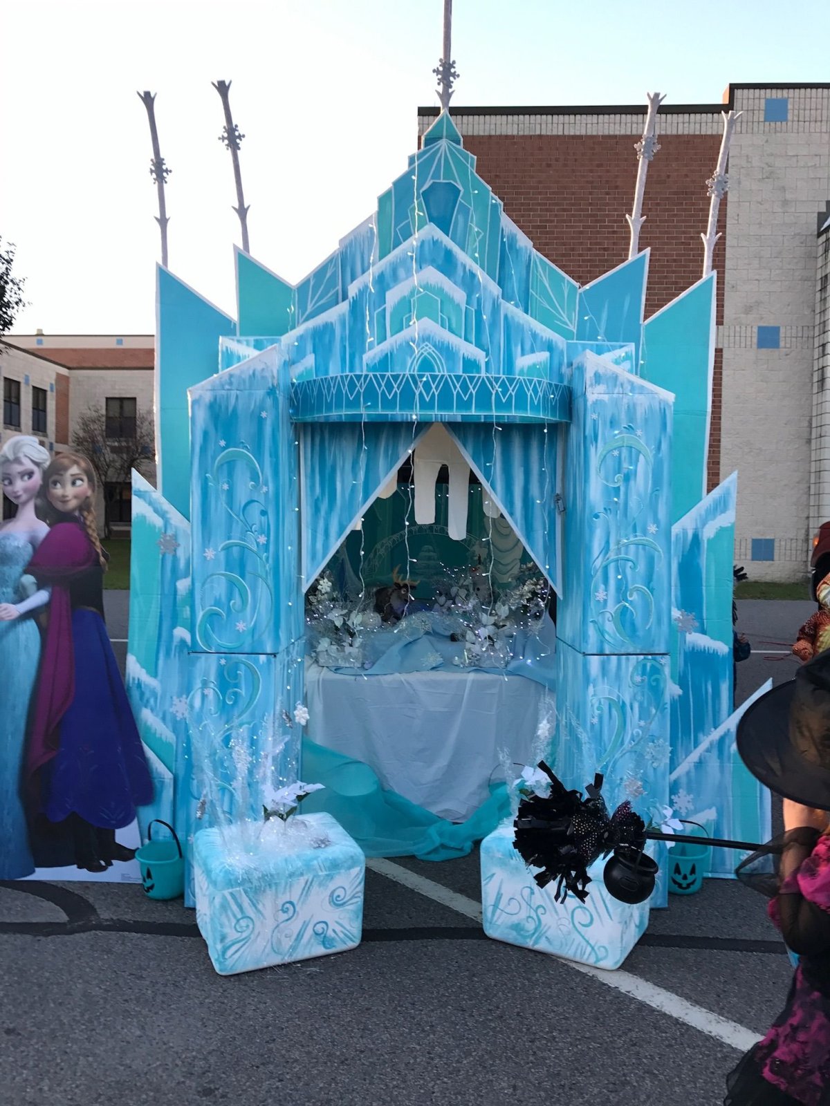 Ледяные декорации