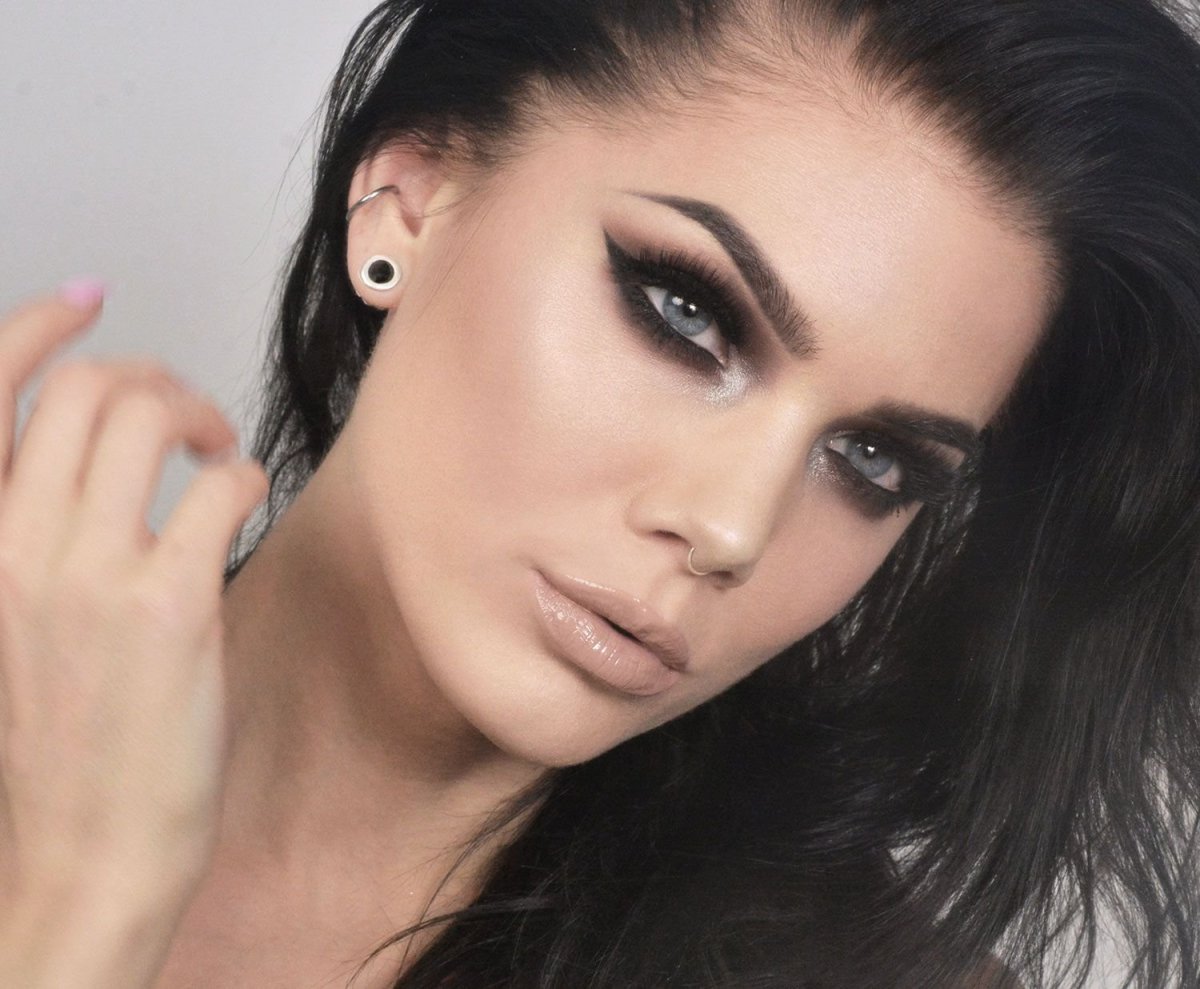 Смоки для брюнеток