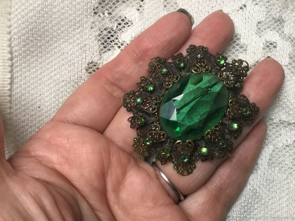 Винтажная брошь Чехия филигрань