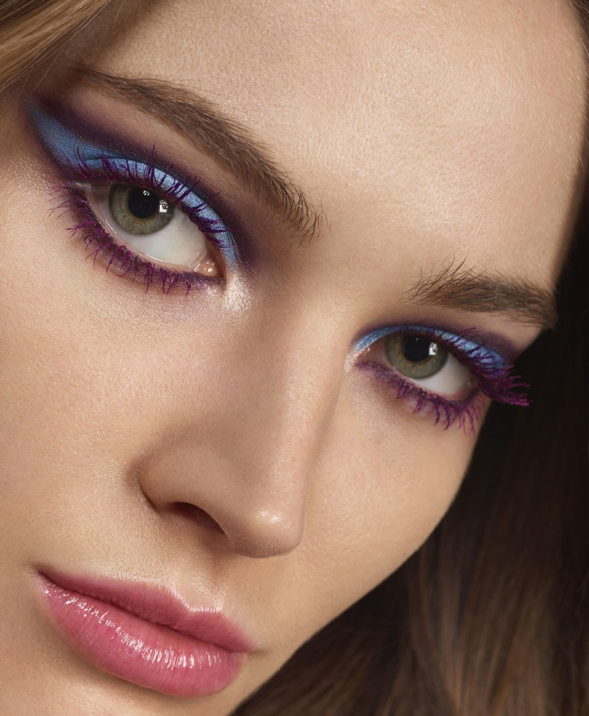 Макияж с цветной тушью