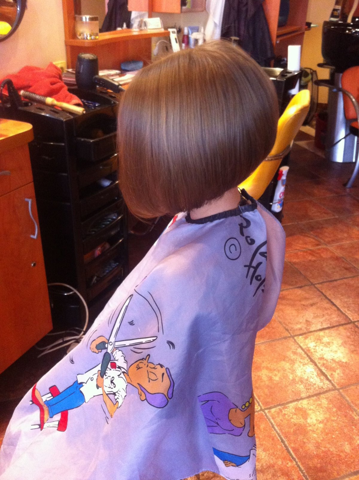 Детская креативная стрижка девочке