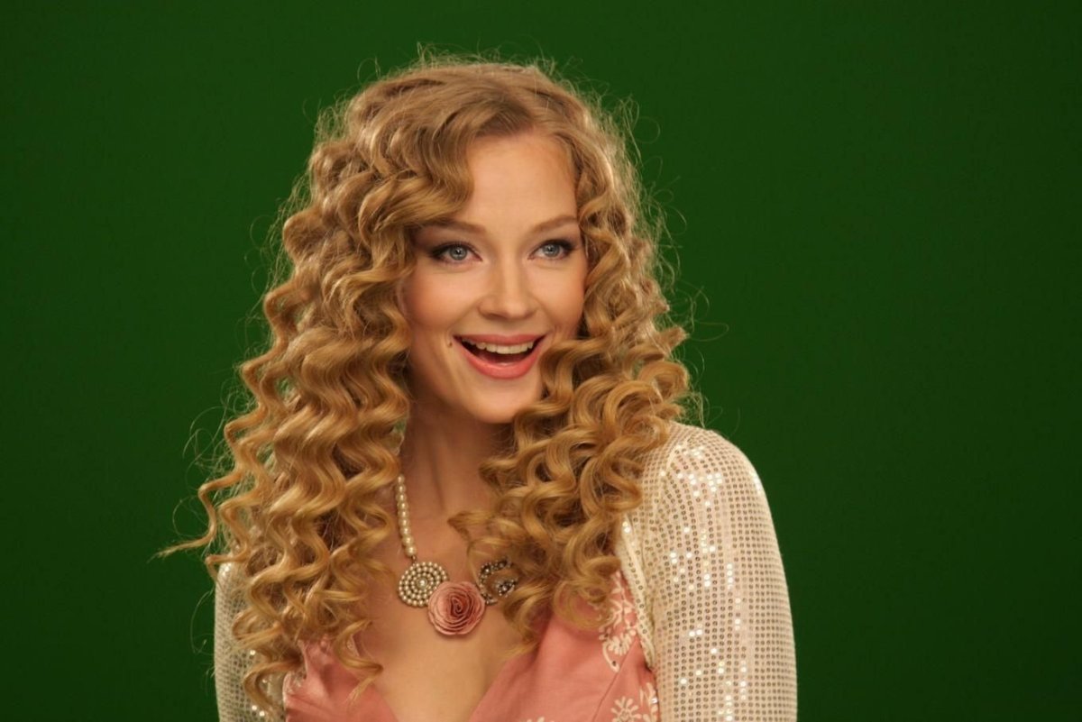 Светлана Ходченкова кудрявая