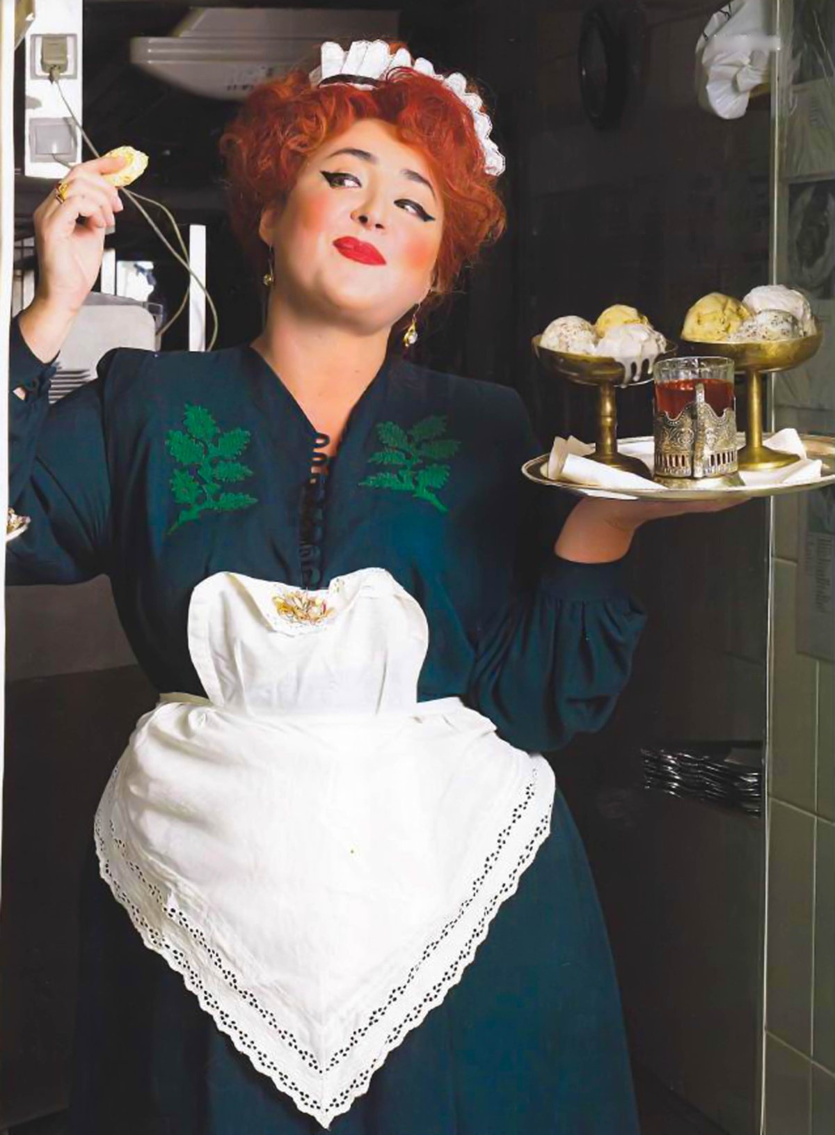 Советская буфетчица