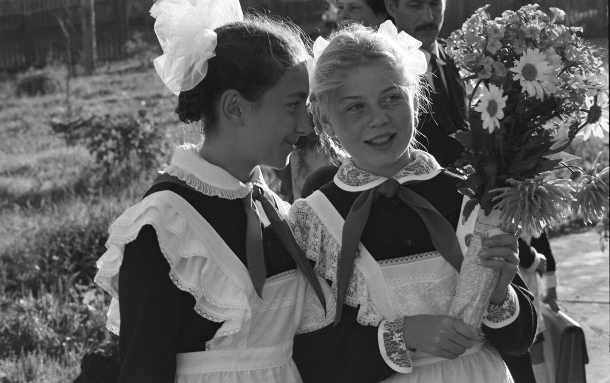 Советские школьницы