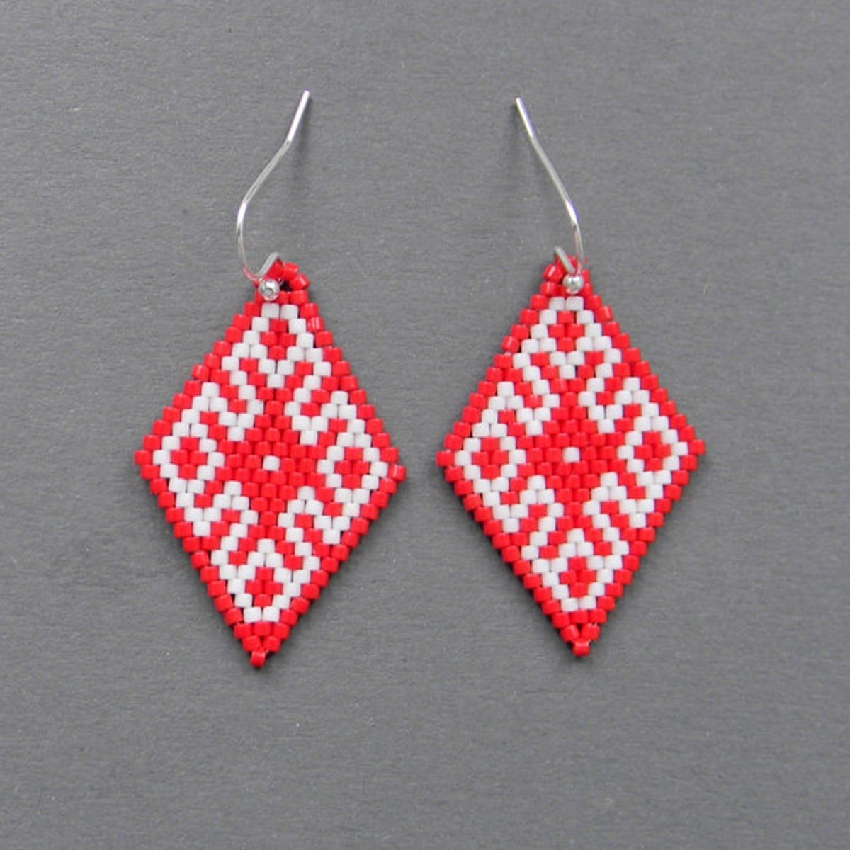 Славянские обереги из бисера