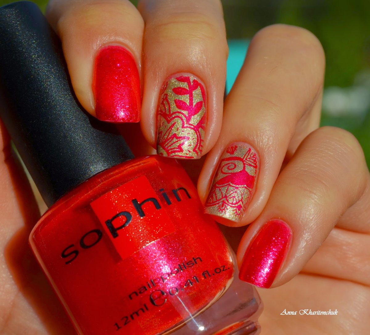 Стемпинг на красный лак