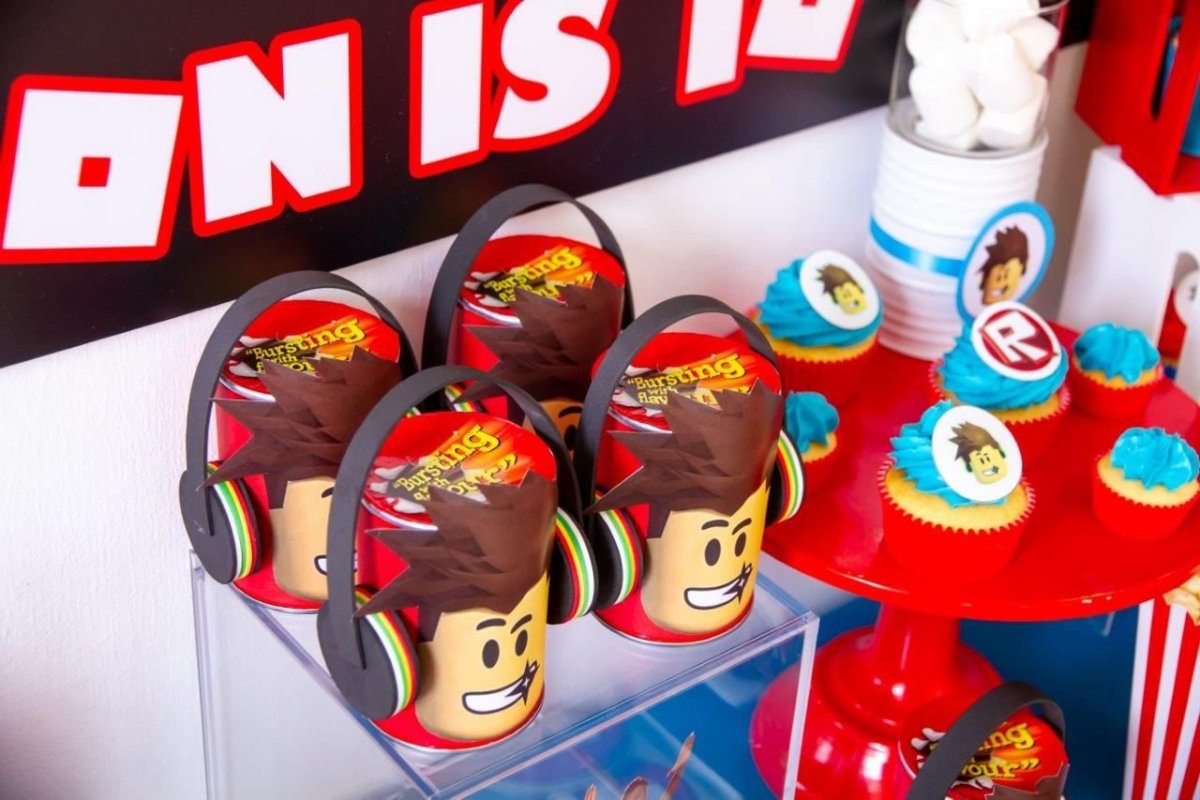 День рождения в стиле ROBLOKXS