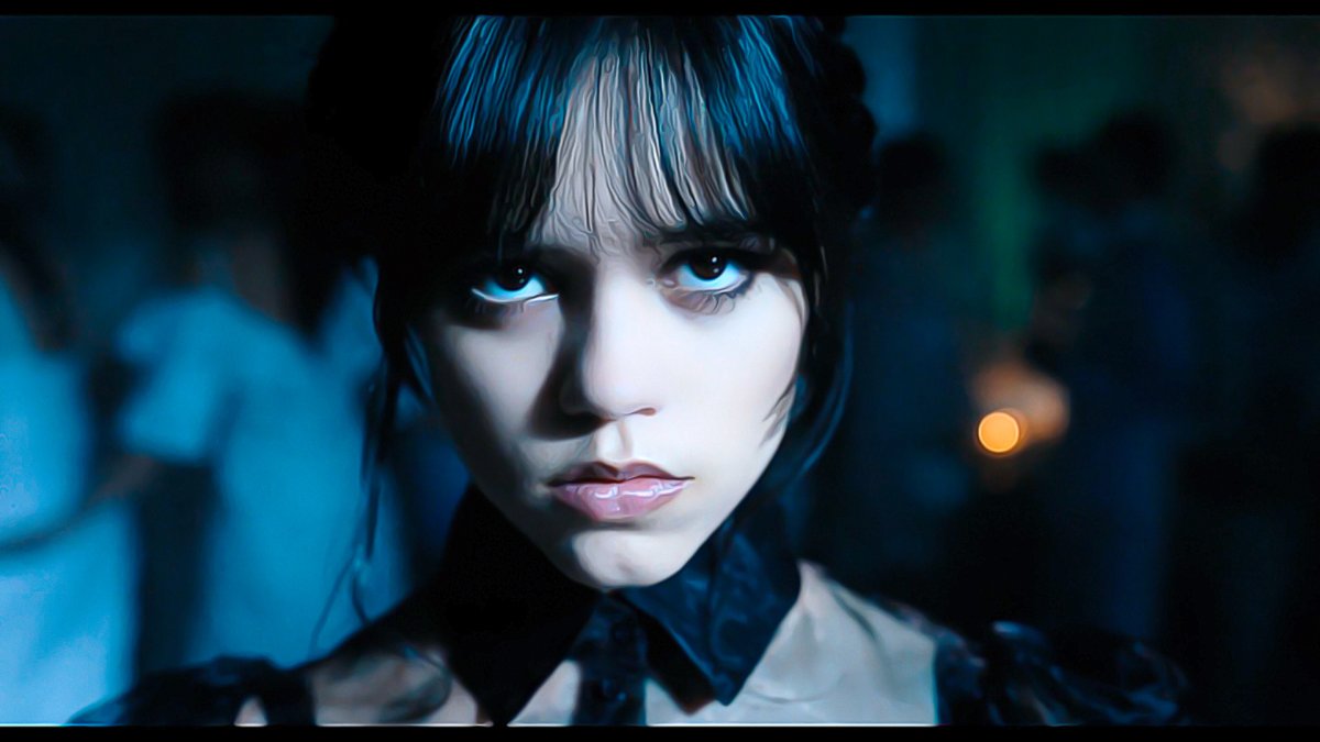 Венсдей на балу