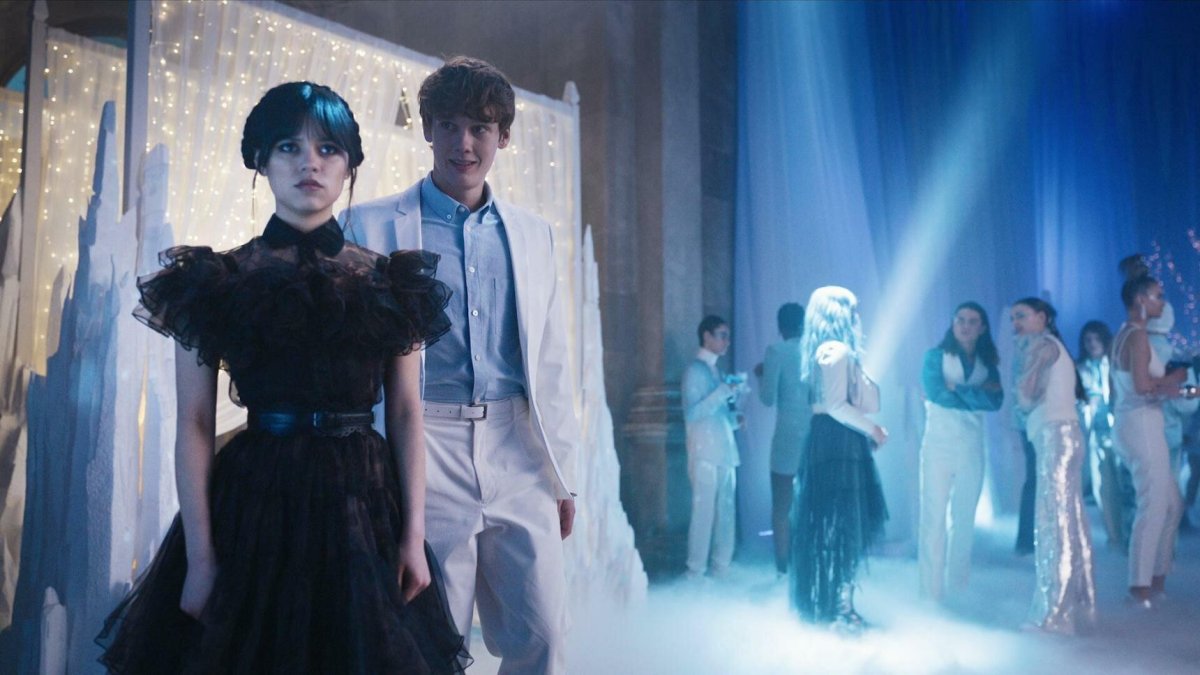 Уэнсдей 1 сезон 1 сезон