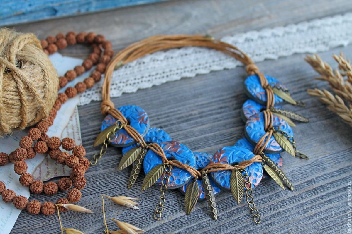 Бохо украшения из дерева и ниток