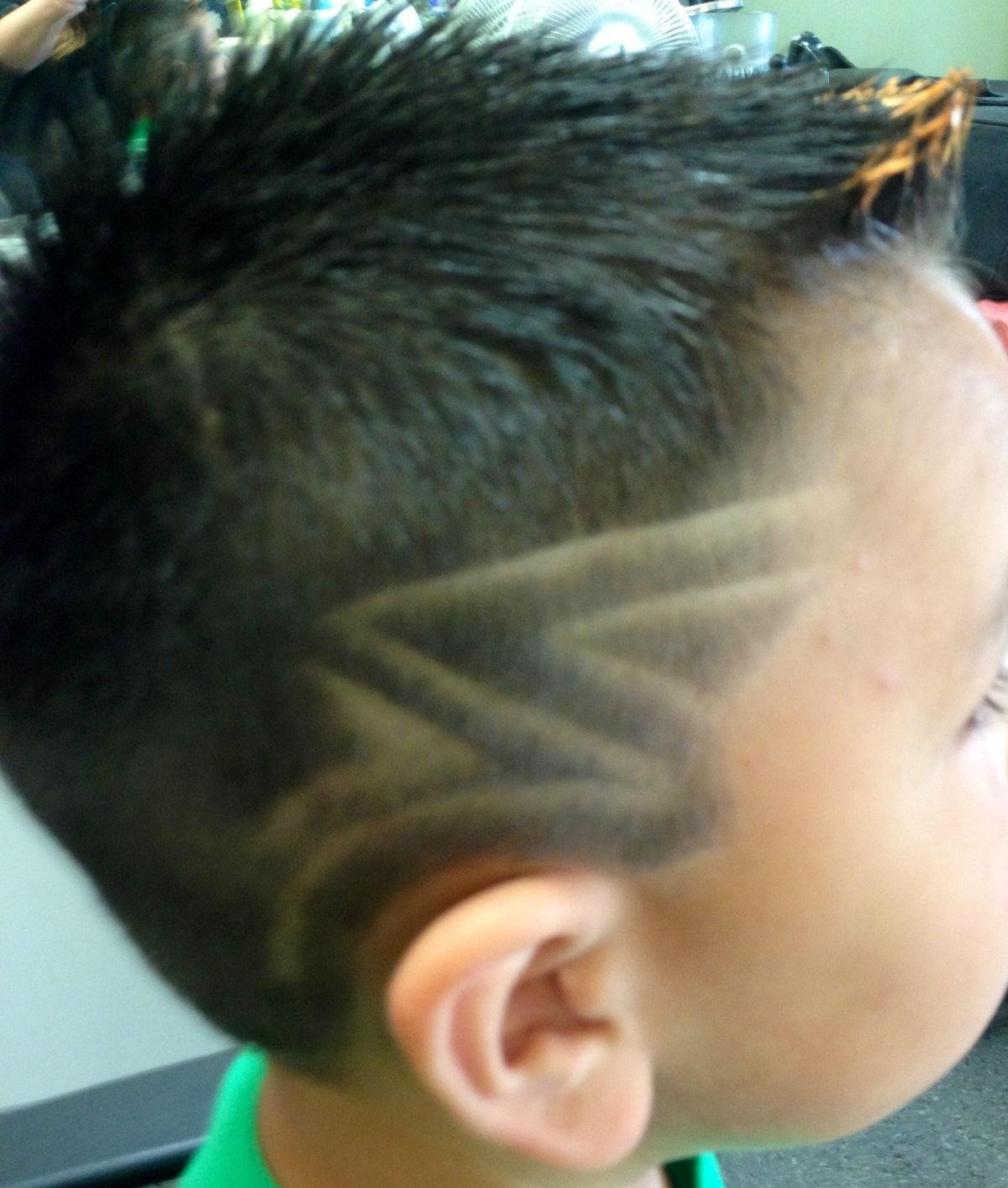 Тату на волосах для мальчиков