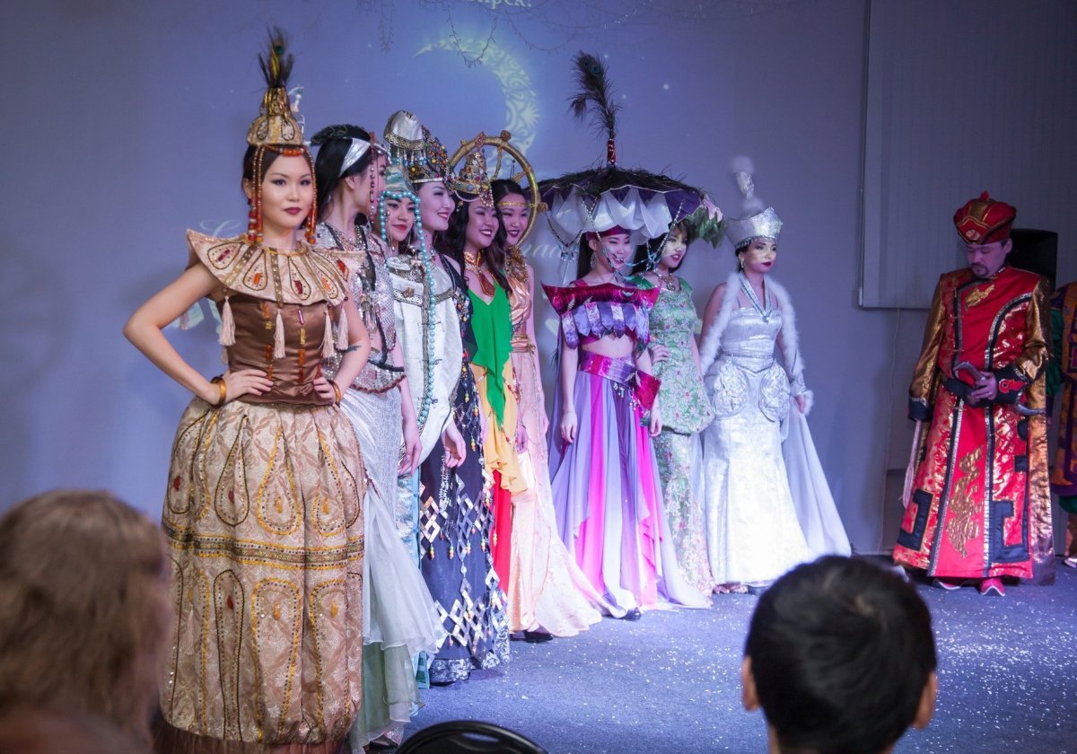 Бурятские современные костюмы