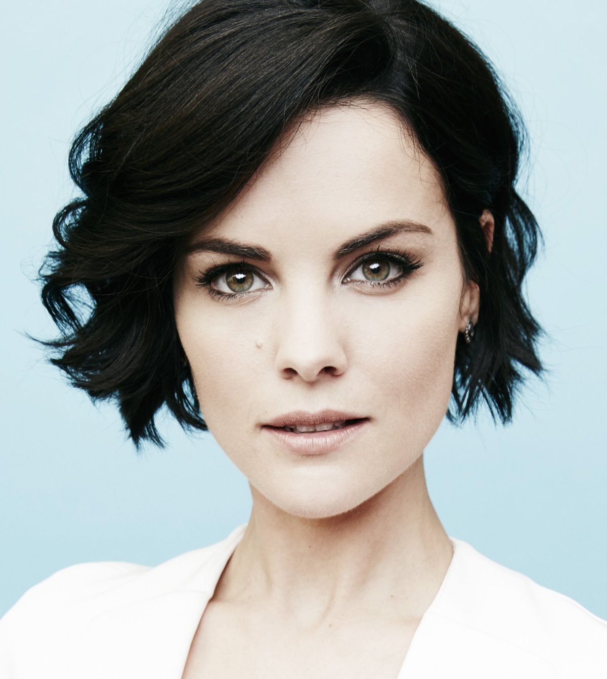 Джейми Александр стрижка