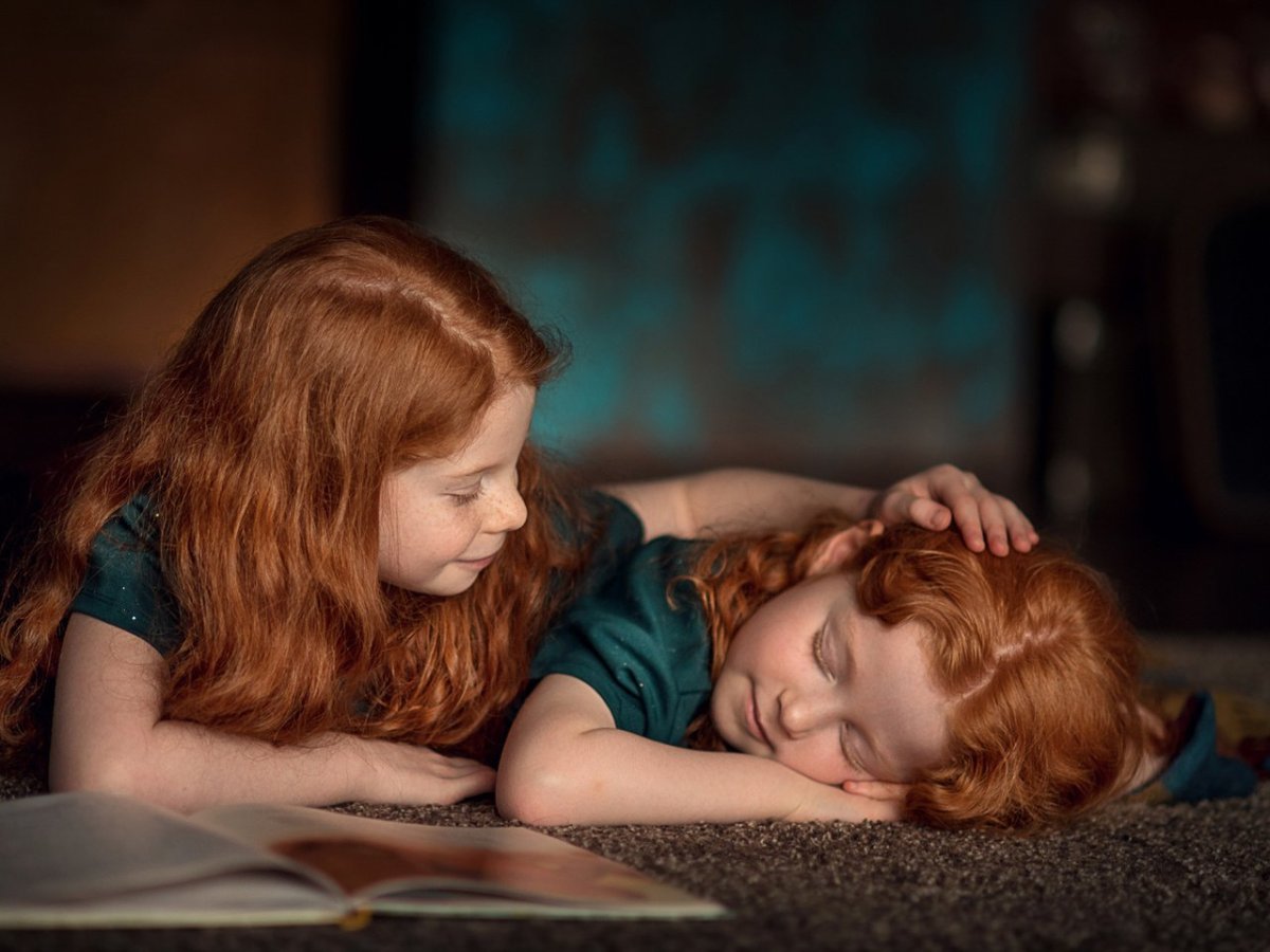 Маленькие рыжие девочки Близнецы