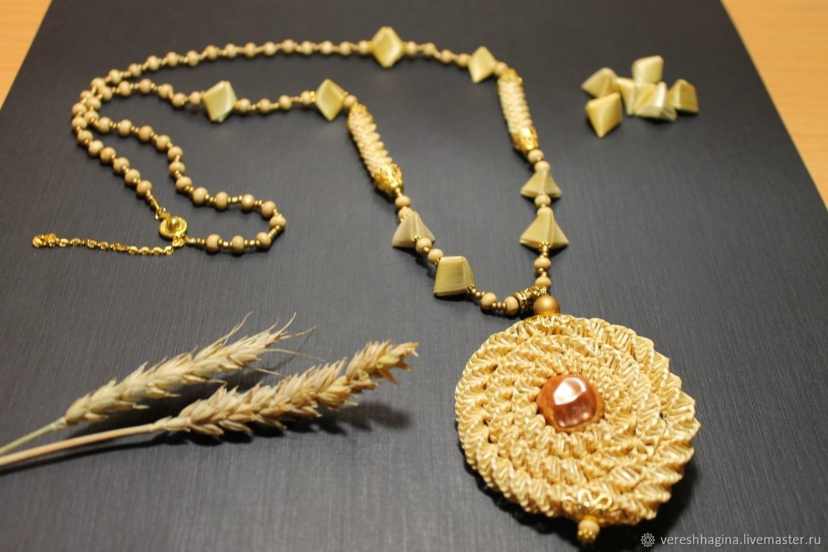 Украшения из соломки