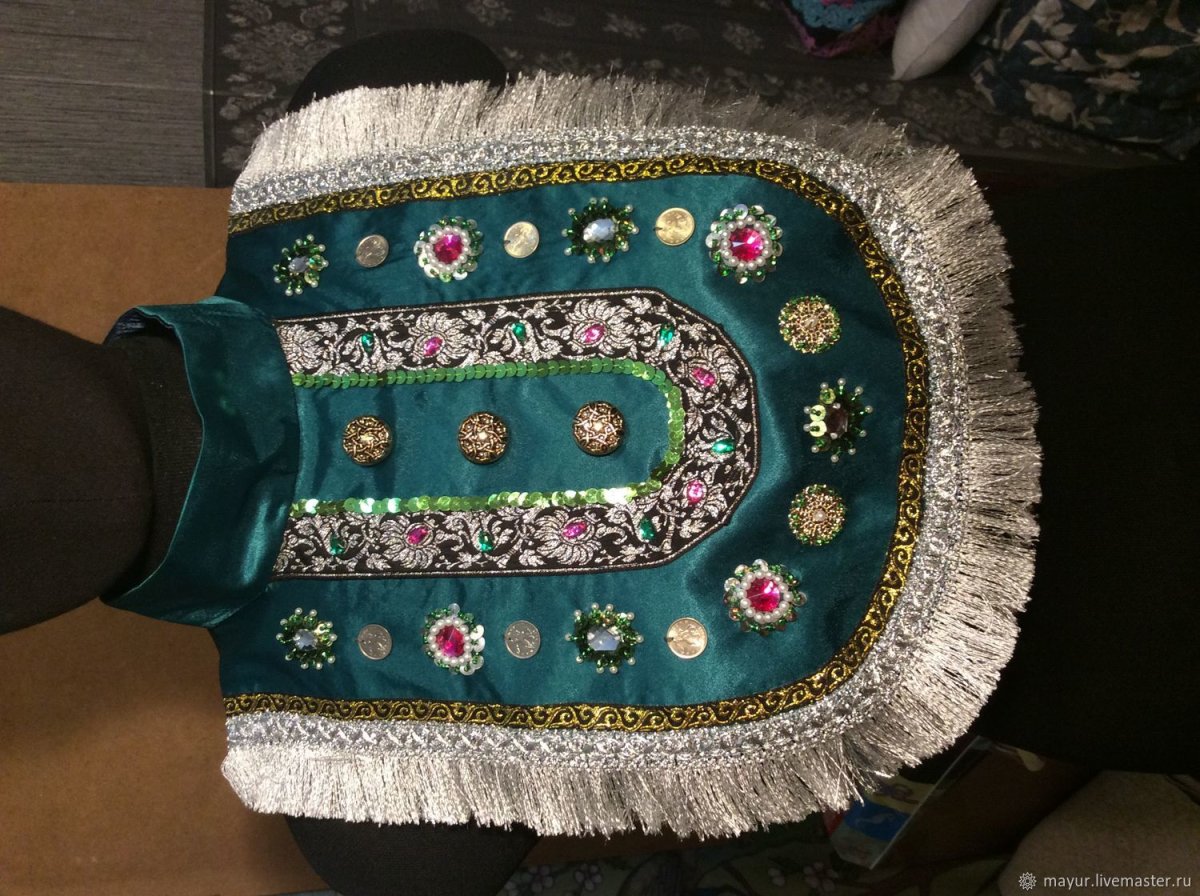 Татарский нагрудник Изю