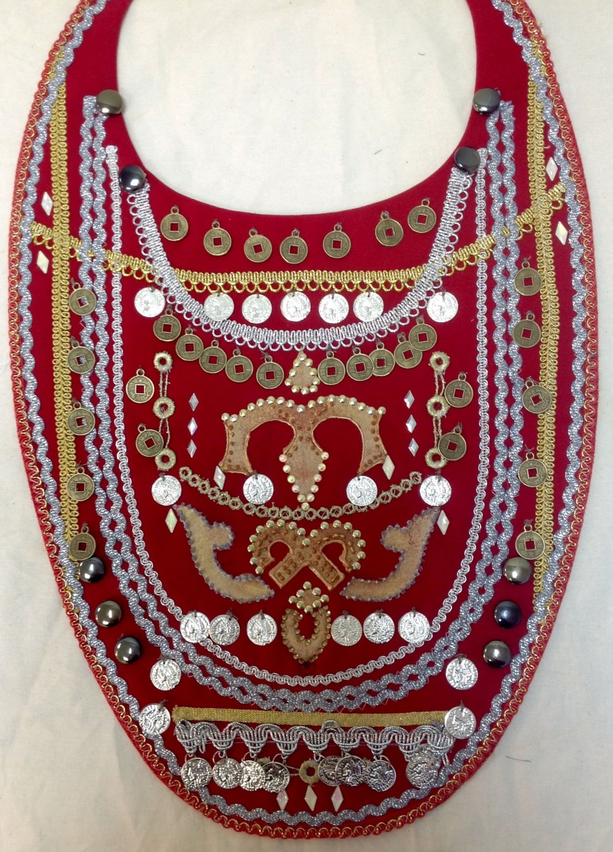 Башкирские нагрудники тушелдерек