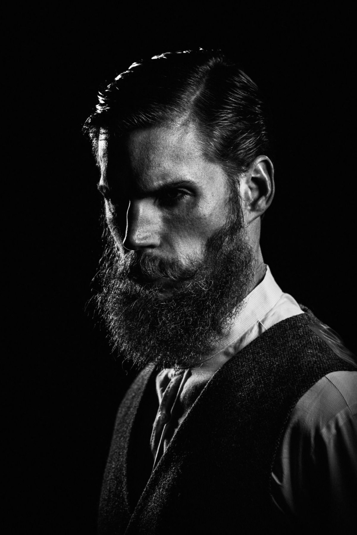 Мужской портрет с бородой