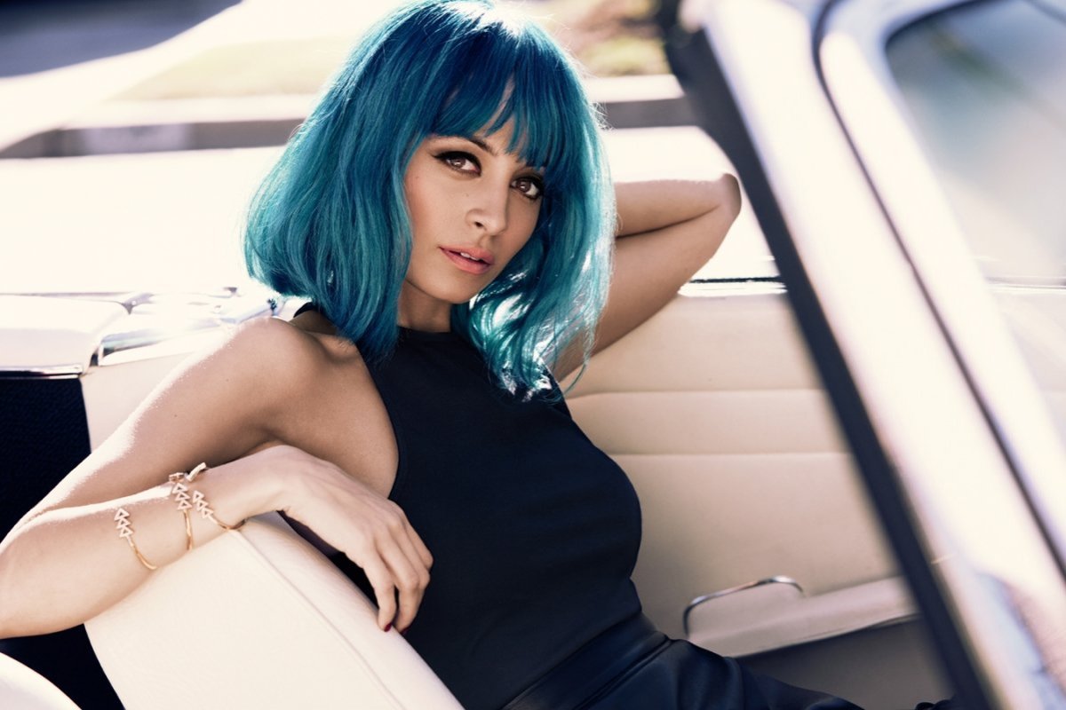 Синие волосы каре