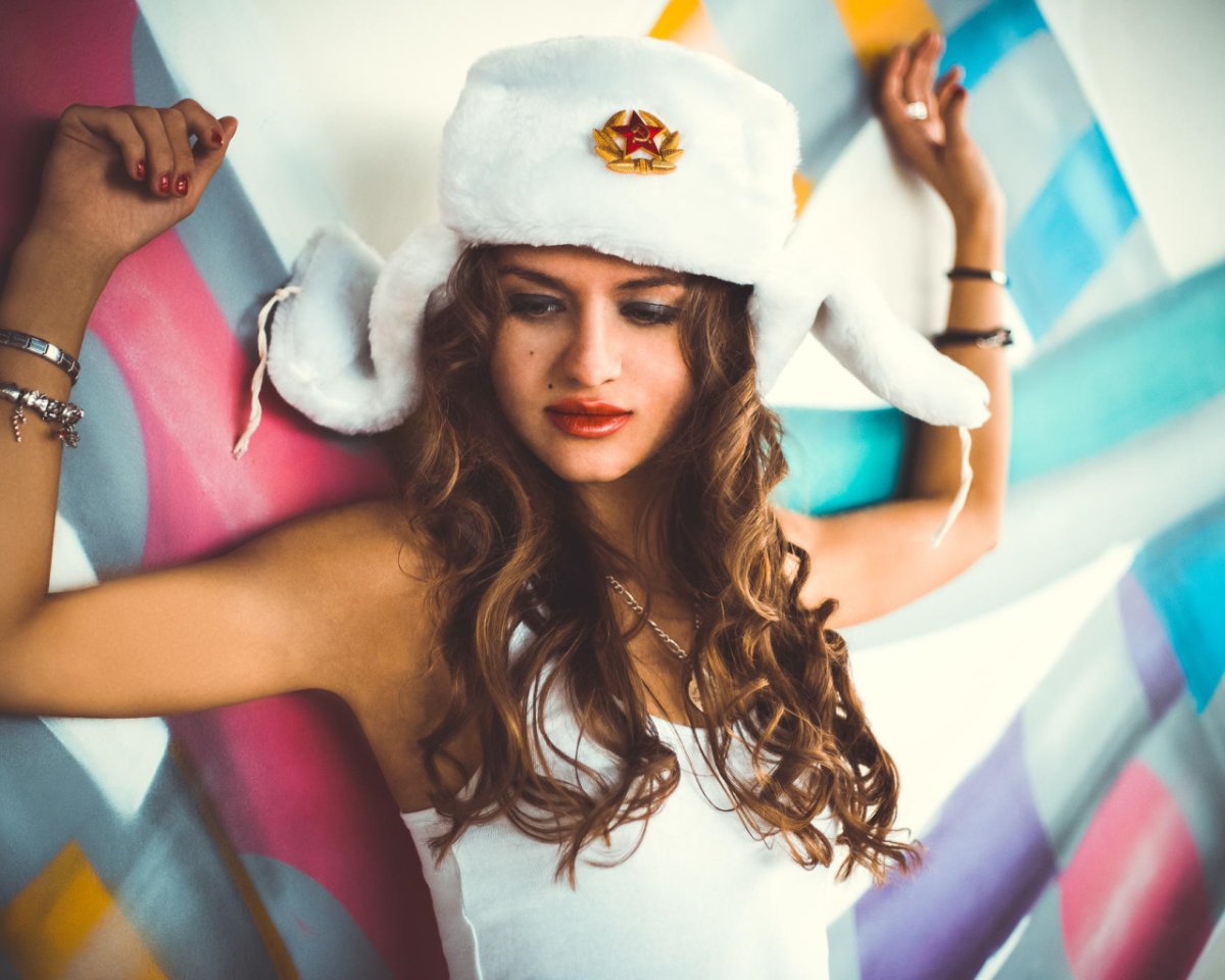 Фотосессия девушка в ушанке