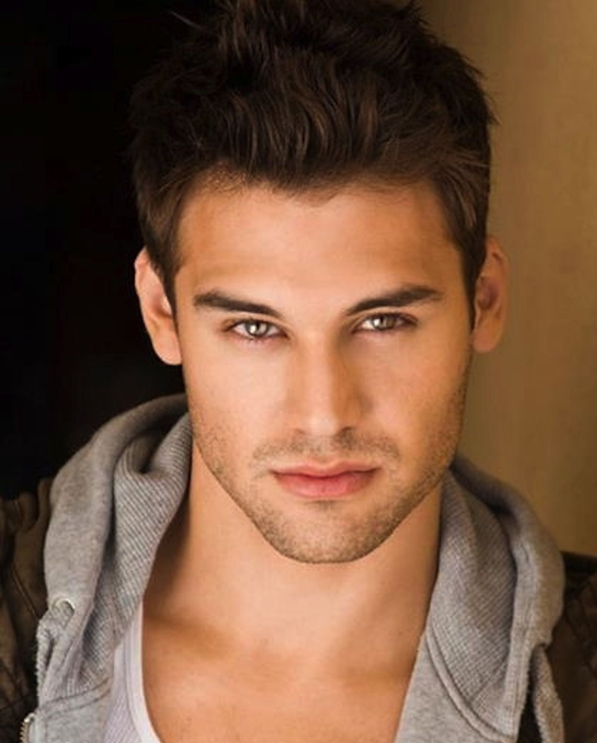 Райан Гузман лет