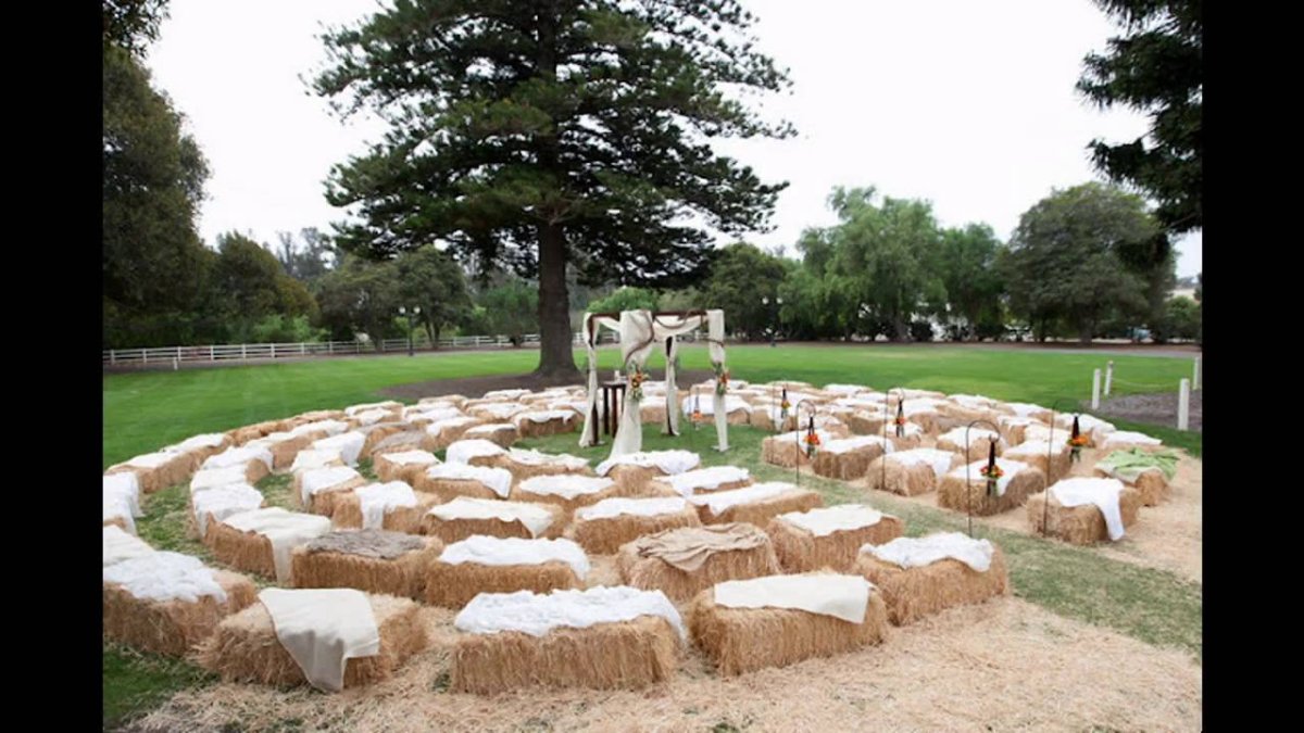 Мебель из сена