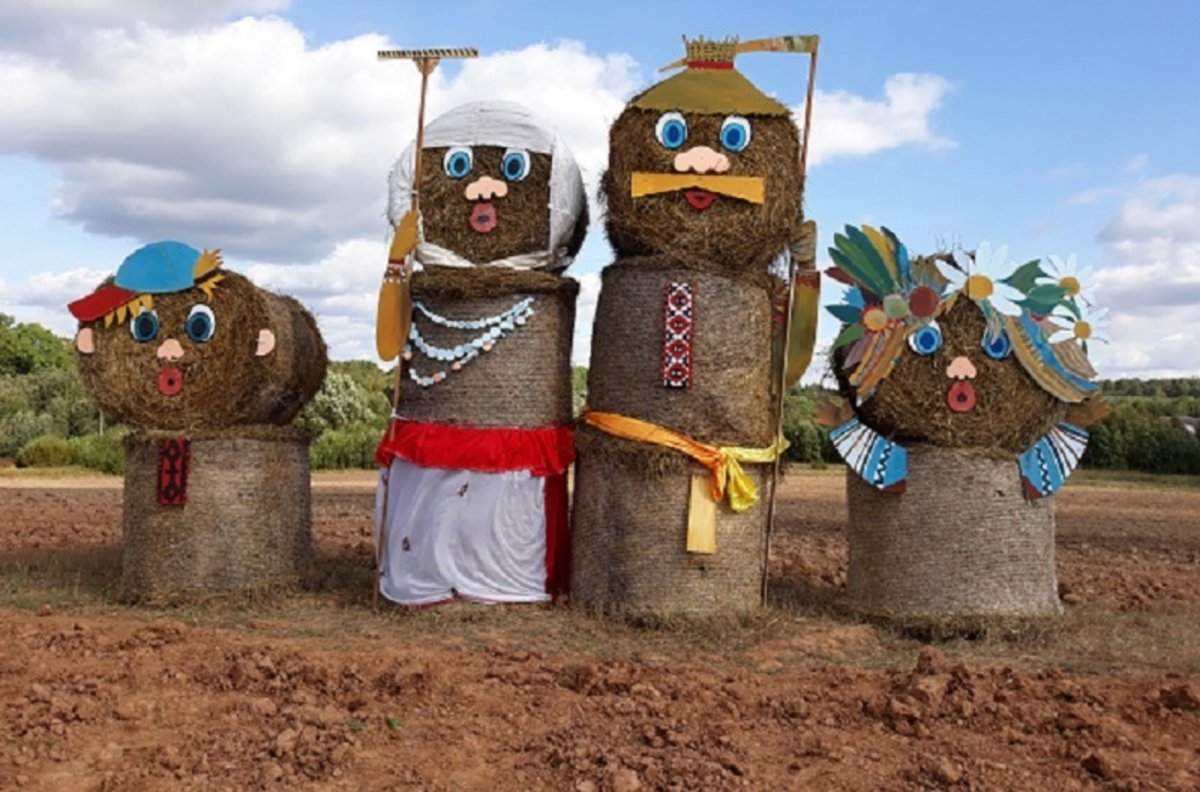 Дожинки в Беларуси фигуры из соломы