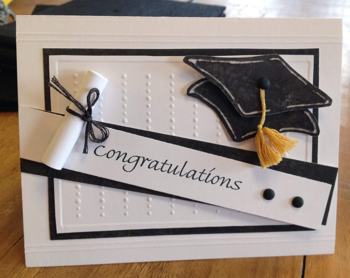 Стильные приглашения на выпускной