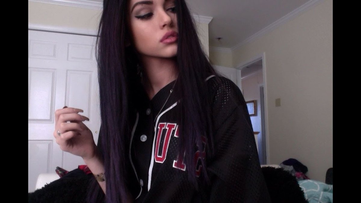 Мэгги Линдеманн 17