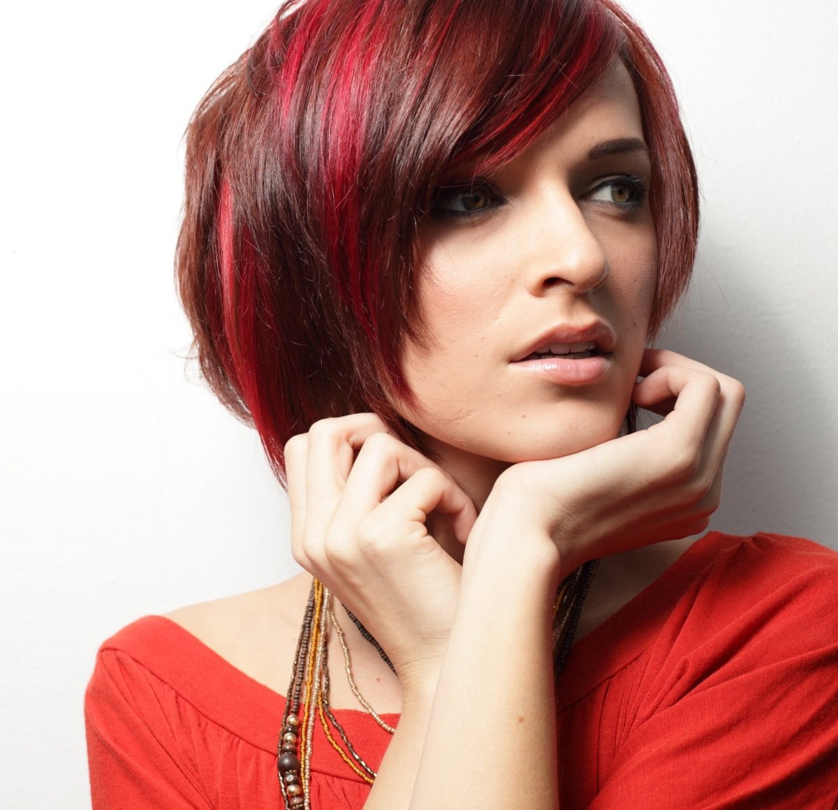 Колорирование красным